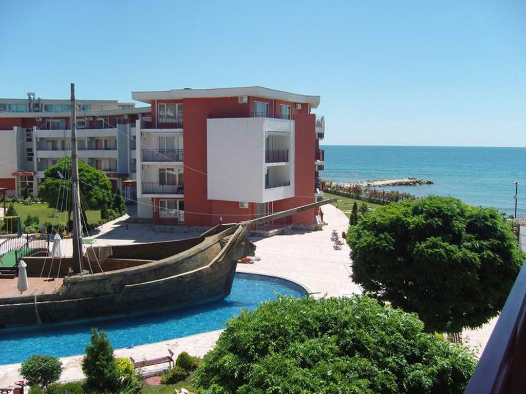 Gt Privilege Fort Beach Apartments Elenite Esterno foto