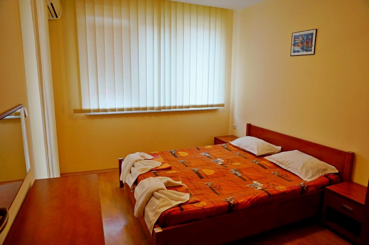 Gt Privilege Fort Beach Apartments Elenite Esterno foto