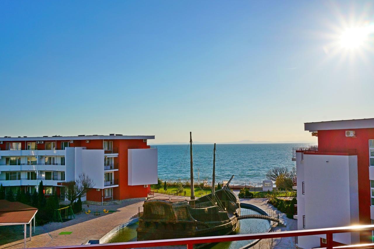 Gt Privilege Fort Beach Apartments Elenite Esterno foto