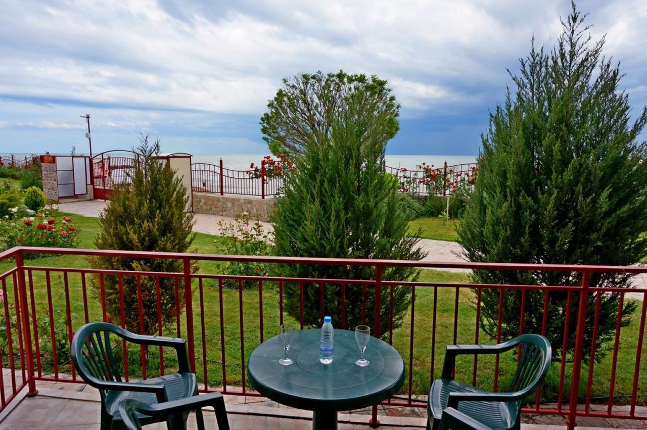 Gt Privilege Fort Beach Apartments Elenite Esterno foto