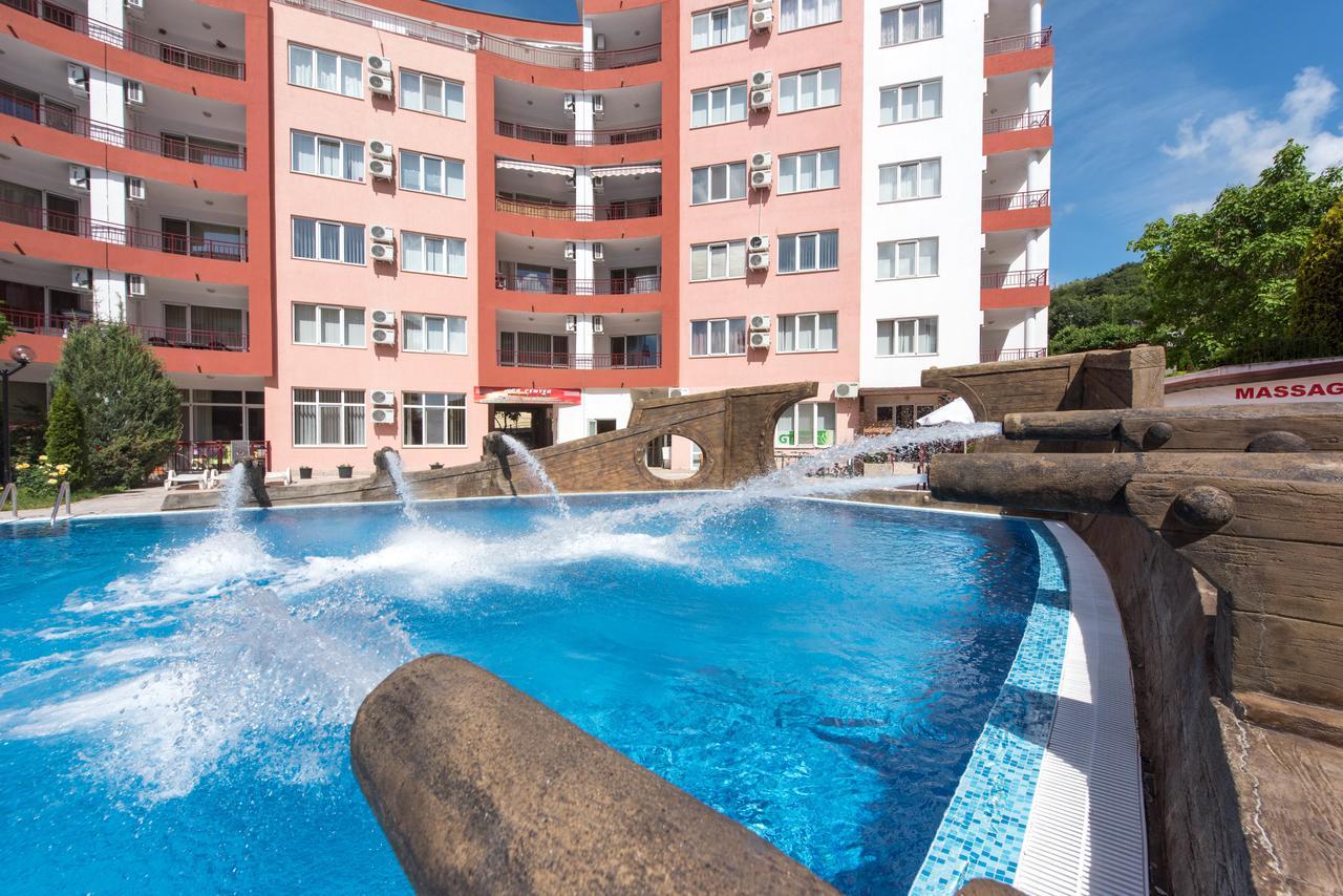 Gt Privilege Fort Beach Apartments Elenite Esterno foto