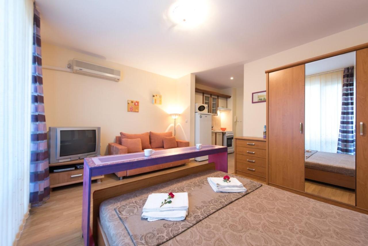 Gt Privilege Fort Beach Apartments Elenite Esterno foto