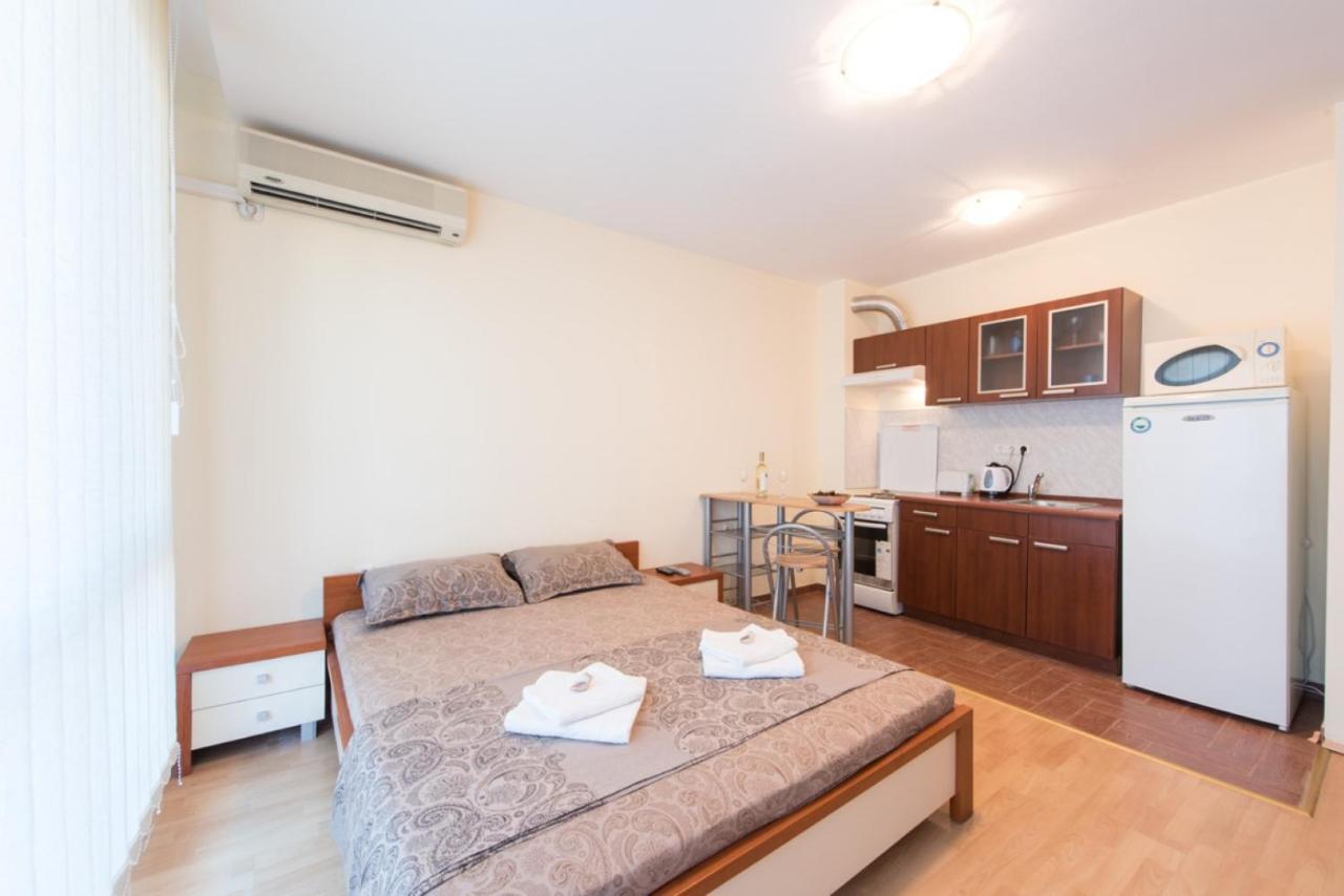 Gt Privilege Fort Beach Apartments Elenite Esterno foto