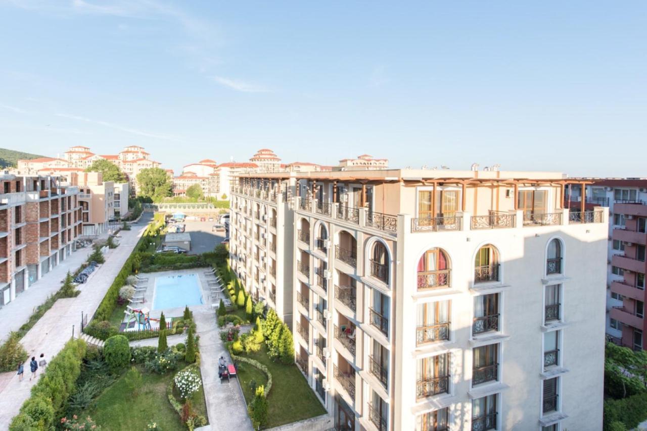 Gt Privilege Fort Beach Apartments Elenite Esterno foto